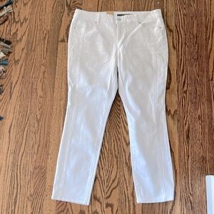 DKNY White Jeans NEW